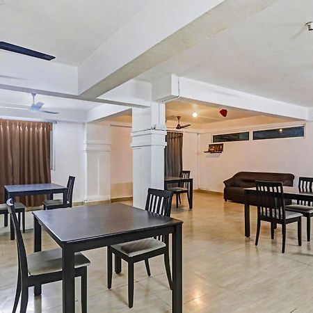 Townhouse De Alphabet Hotel Gachibowli エクステリア 写真