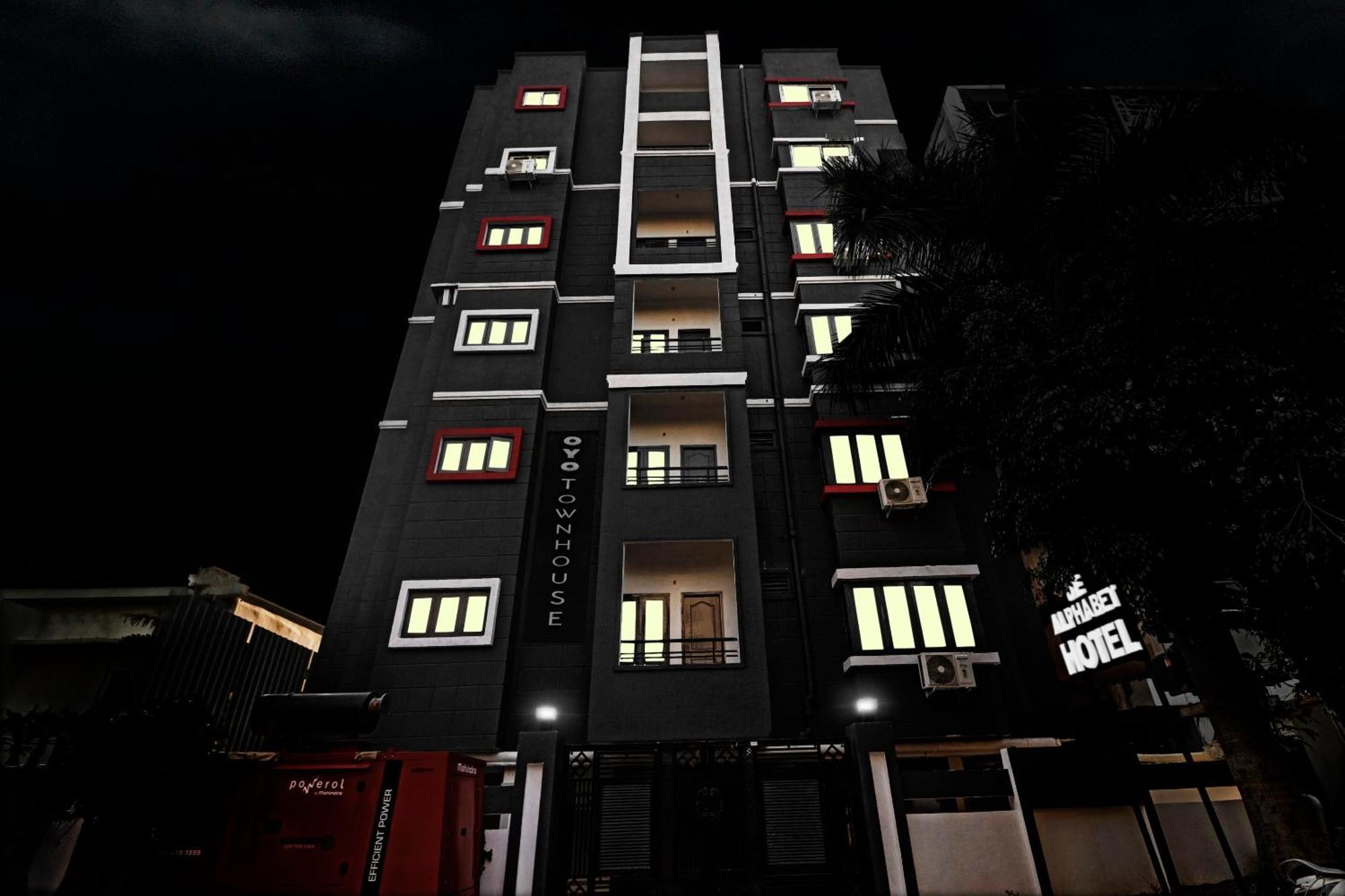 Townhouse De Alphabet Hotel Gachibowli エクステリア 写真